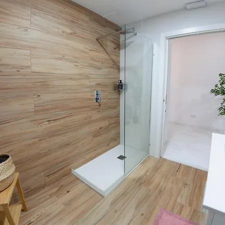 Digital Nomad Retreat 2 -great Location Near Metro * Valence